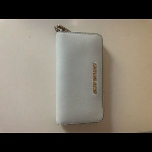 MK white wallet